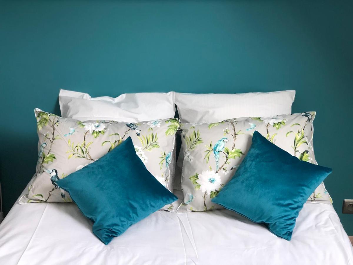Le Gîte Bleu Les gîtes de Joséphine Courbouzon  Esterno foto